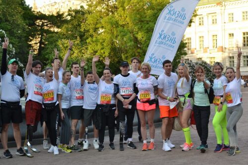 Команда благотворительного фонда «Жизнь в Движении» примет участие в марафоне «Белые ночи» в Санкт-Петербурге
